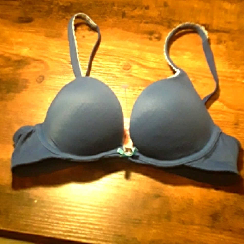 Victoria's Secret 32A Blue & White Tshirt Padded underwire Push Up Bra
